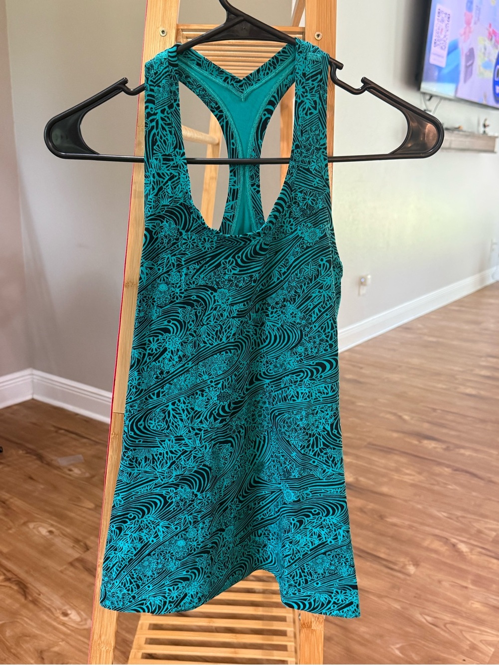 lululemon athletica Teal and Black Patterned Racerback Tank